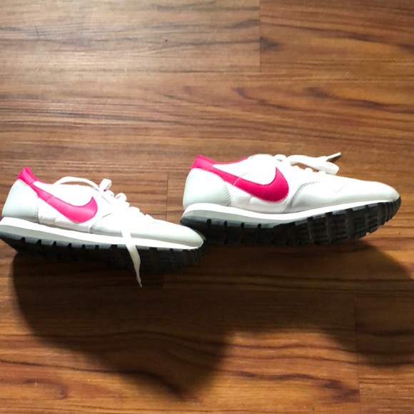 Nike shoes nwot firm - Picture 2 of 3